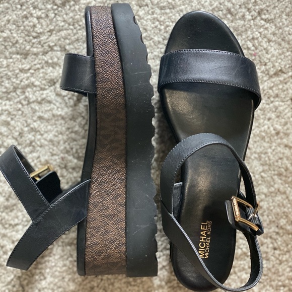 Michael Kors sandals-8M - Picture 1 of 4